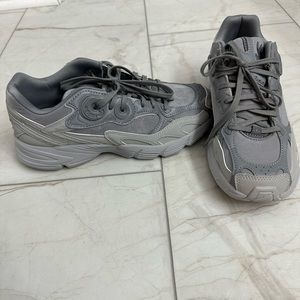 Adidas Astir Sneakers. Dark grey Size 7.5 Women.